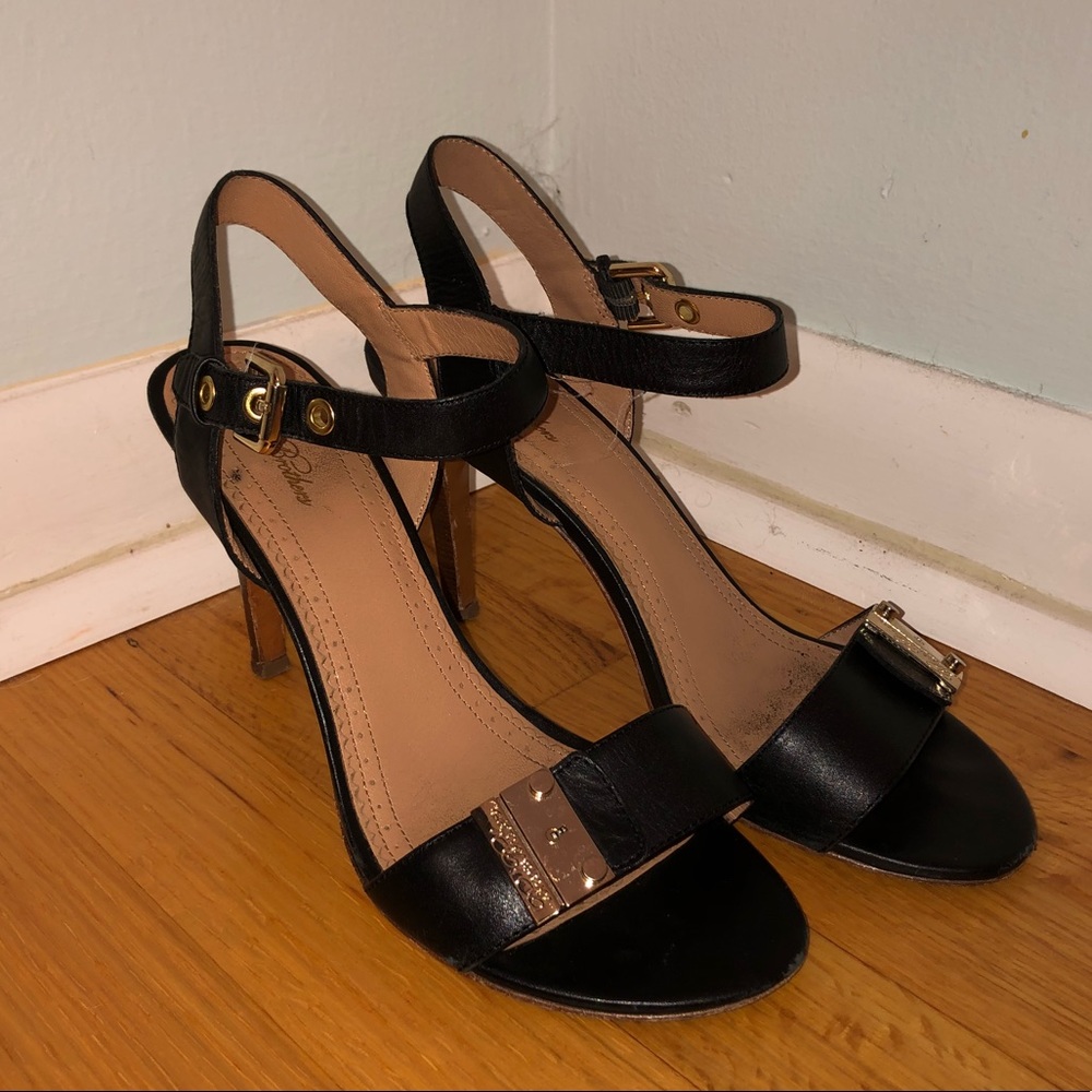Brooks brother’s women’s black heel sandals